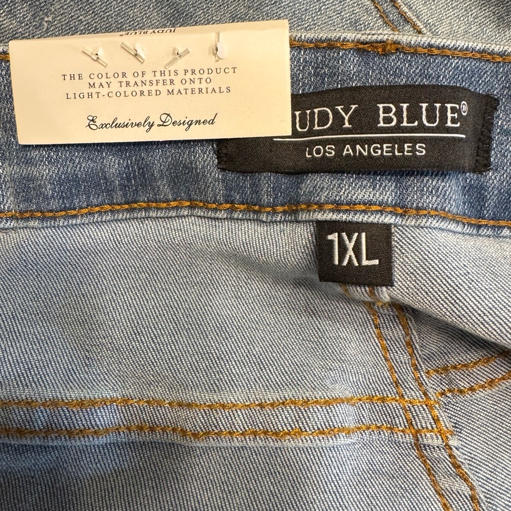 NWT, Judy Blue Medium Blue Jean Shorts, Size 1XL, High Waist, Moisture Control - Picture 4 of 14